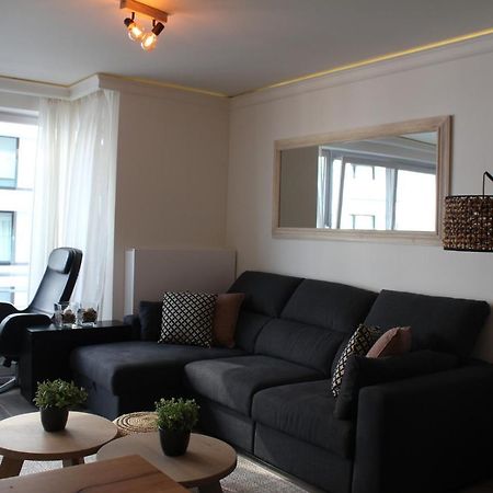 Cosy Appartement- 2 Slaapkamers Schuin Zeezicht Met Garage Knokke-Heist Exterior photo