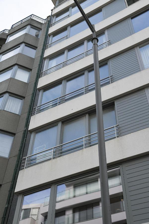 Cosy Appartement- 2 Slaapkamers Schuin Zeezicht Met Garage Knokke-Heist Exterior photo