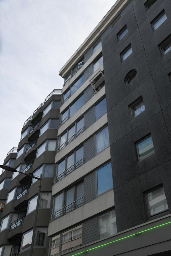 Cosy Appartement- 2 Slaapkamers Schuin Zeezicht Met Garage Knokke-Heist Exterior photo